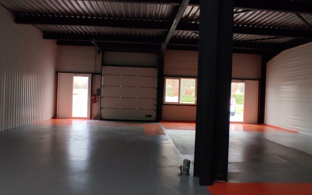 Local d’activité à louer avec Places de stationnement