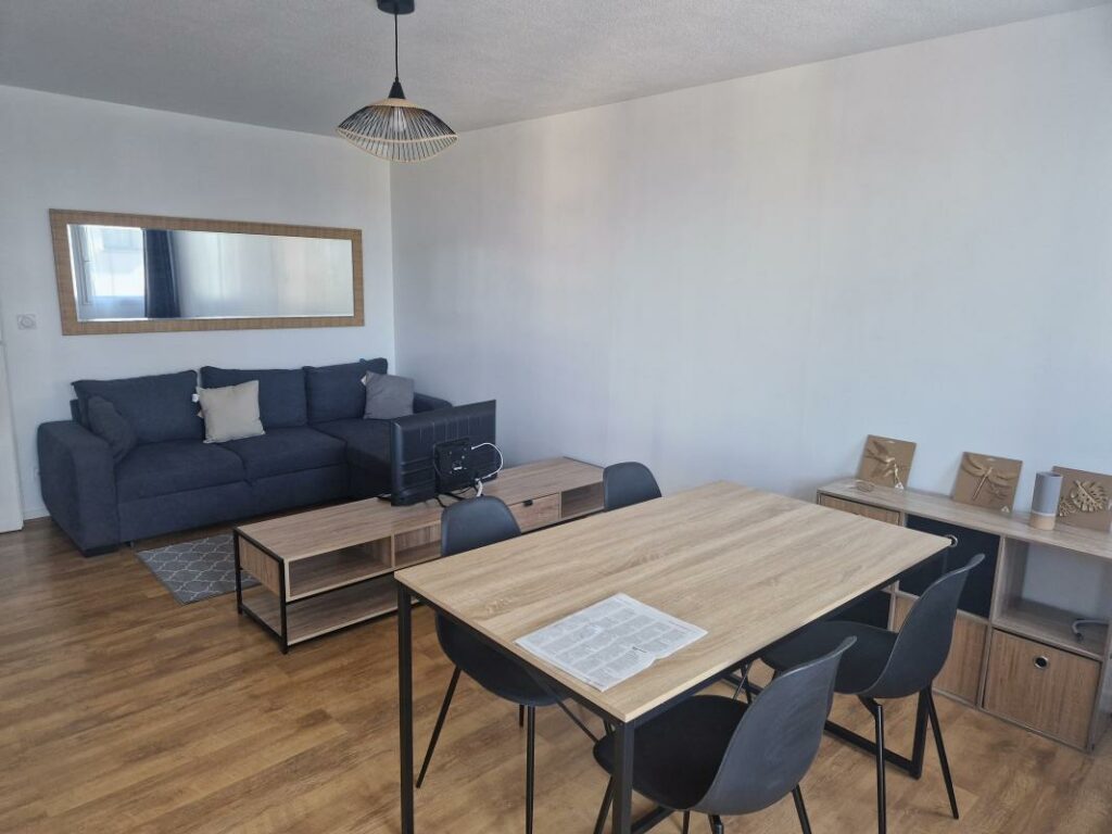 Appartement T2 meublé à louer avec garage