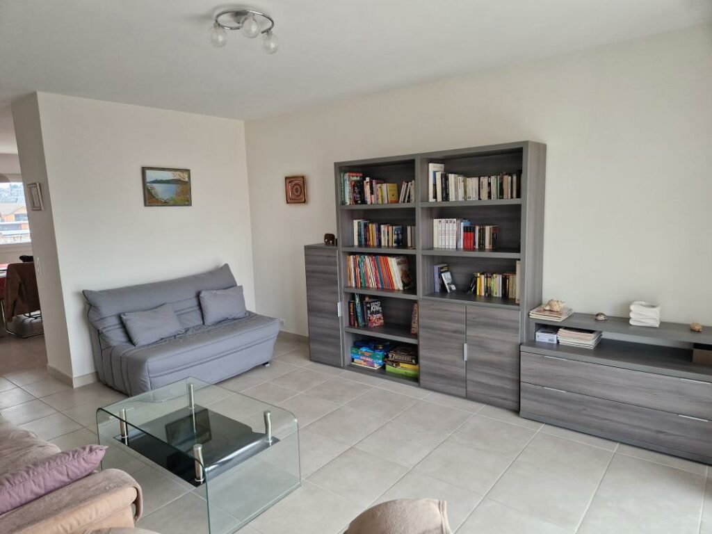 T3 Meublé, belles prestations  – centre AIX LES BAINS