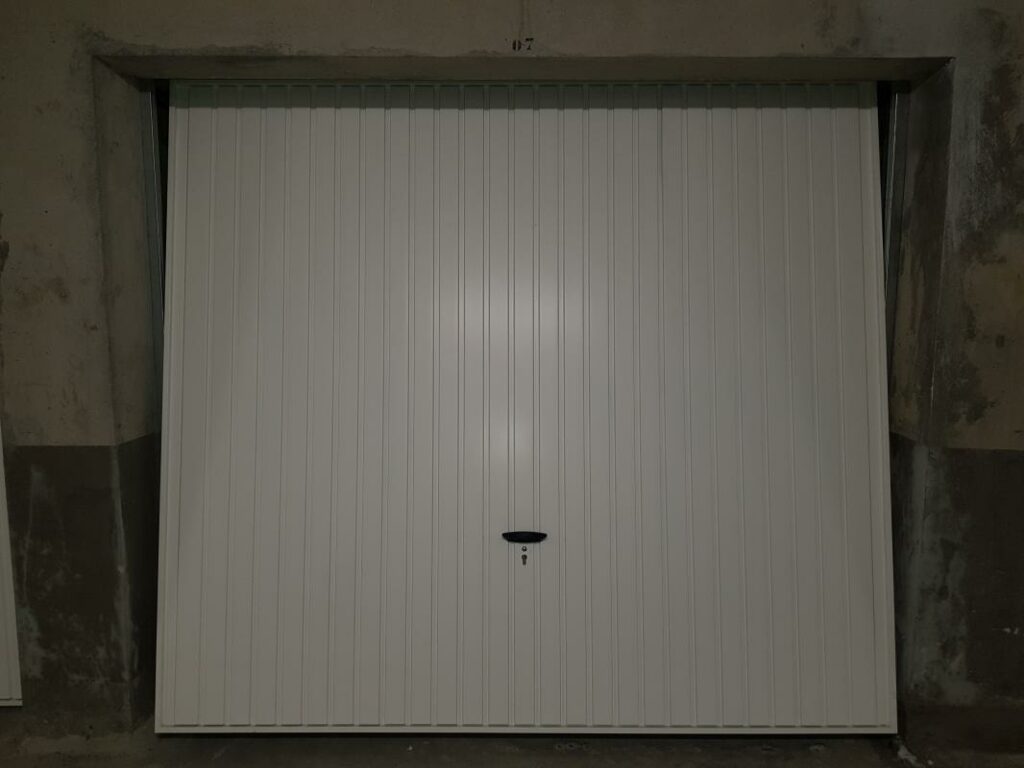 Garage fermé / AIX-LES-BAINS