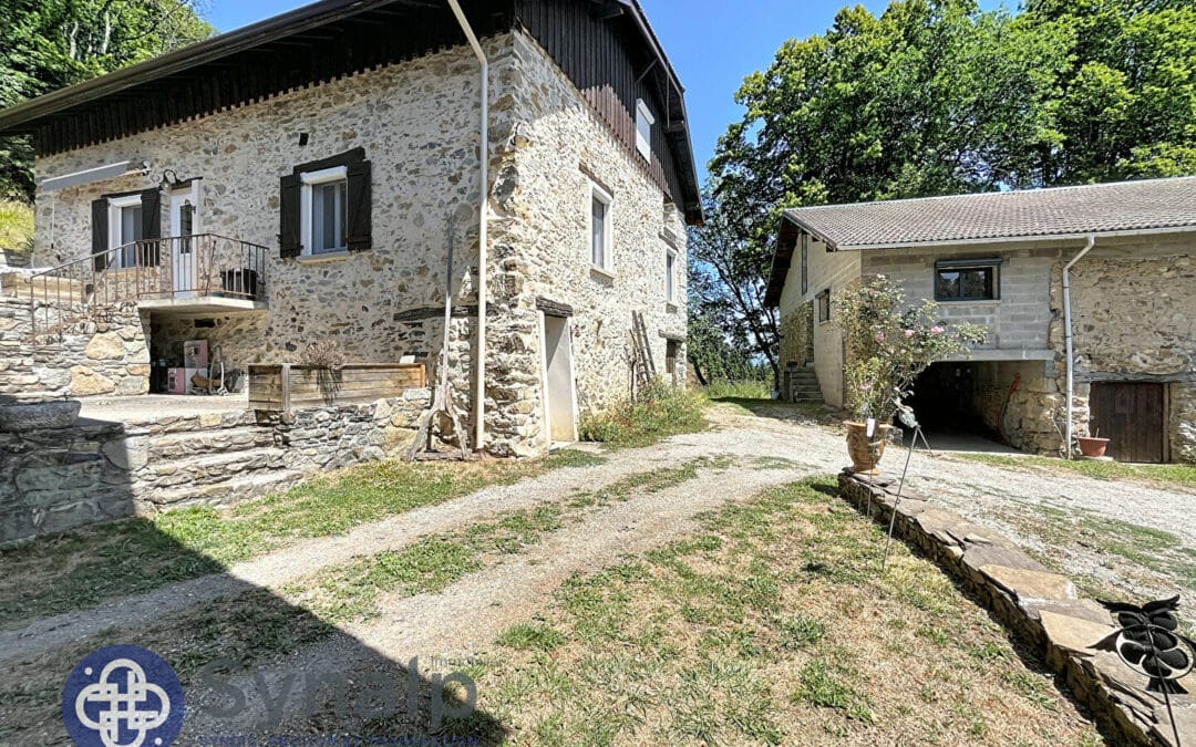 Ensemble immobilier de 688m² avec piscine à Allevard