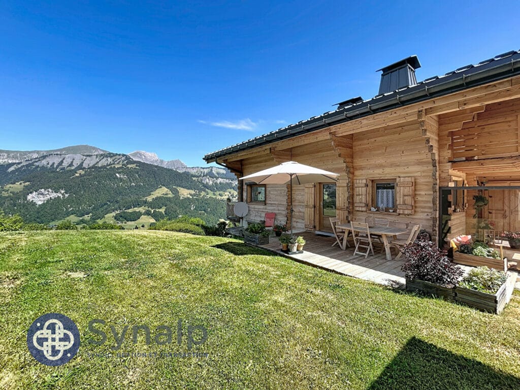 Chalet traditionnel de 216m² à Crest Voland