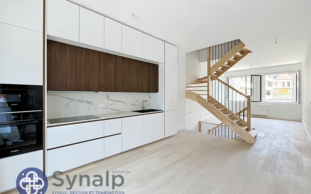 Maison de ville T4 de 100m² au sol à Aix Les Bains.
