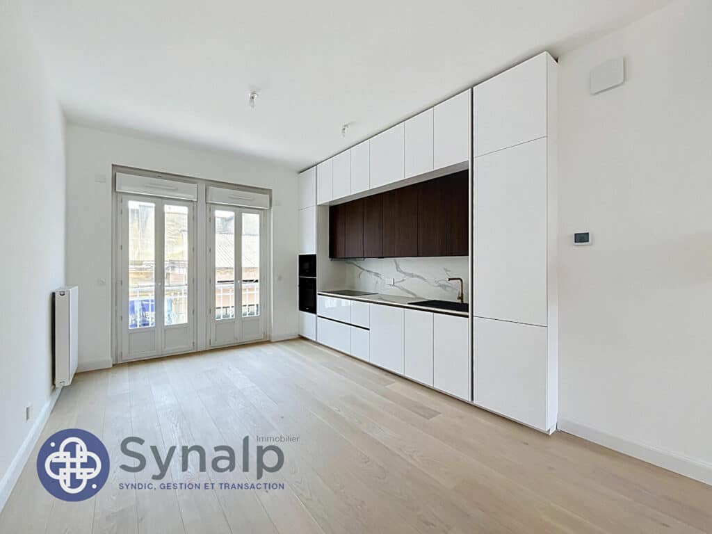 Maison de ville T4 de 100m² au sol à Aix Les Bains.