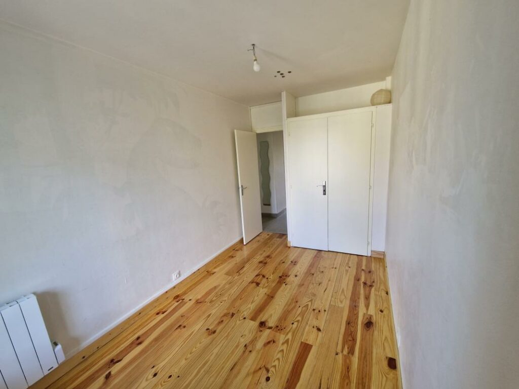 T3 ANNECY AVEC BALCON,  CAVE et GARAGE
