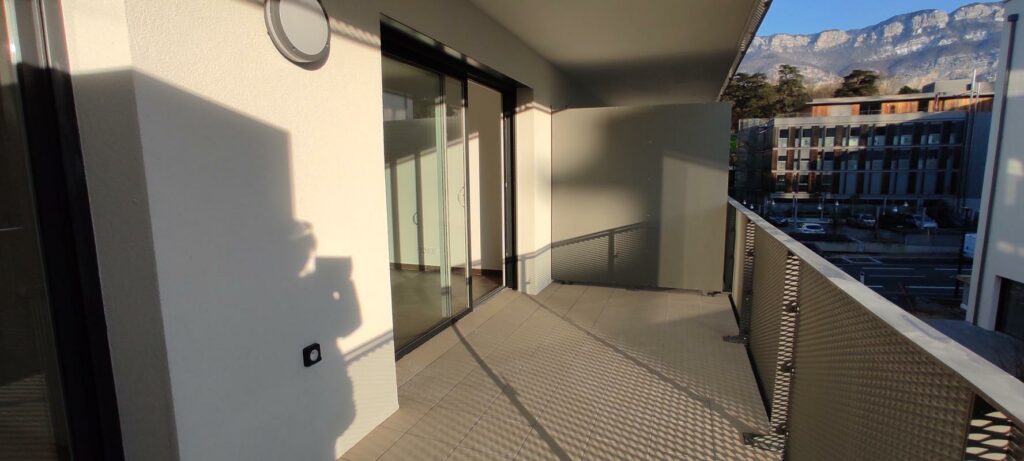 APPARTEMENT T2 – A LOUER – AIX LES BAINS