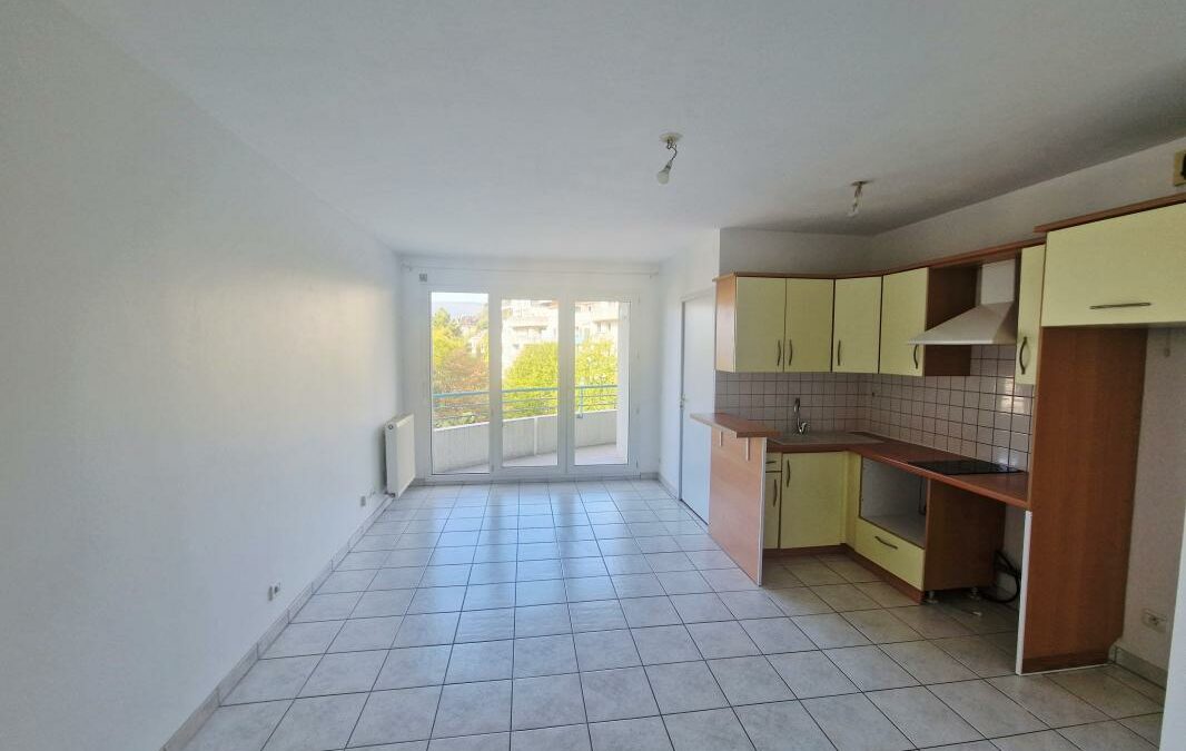 Appartement T2 avec balcon et place de parking
