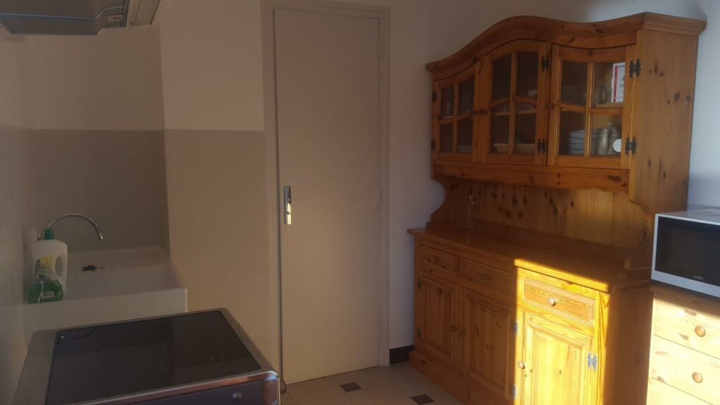 T2 MEUBLE / AIX-LES-BAINS