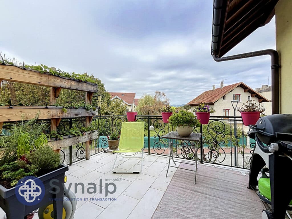Appartement T3 de 117m² à Albens.