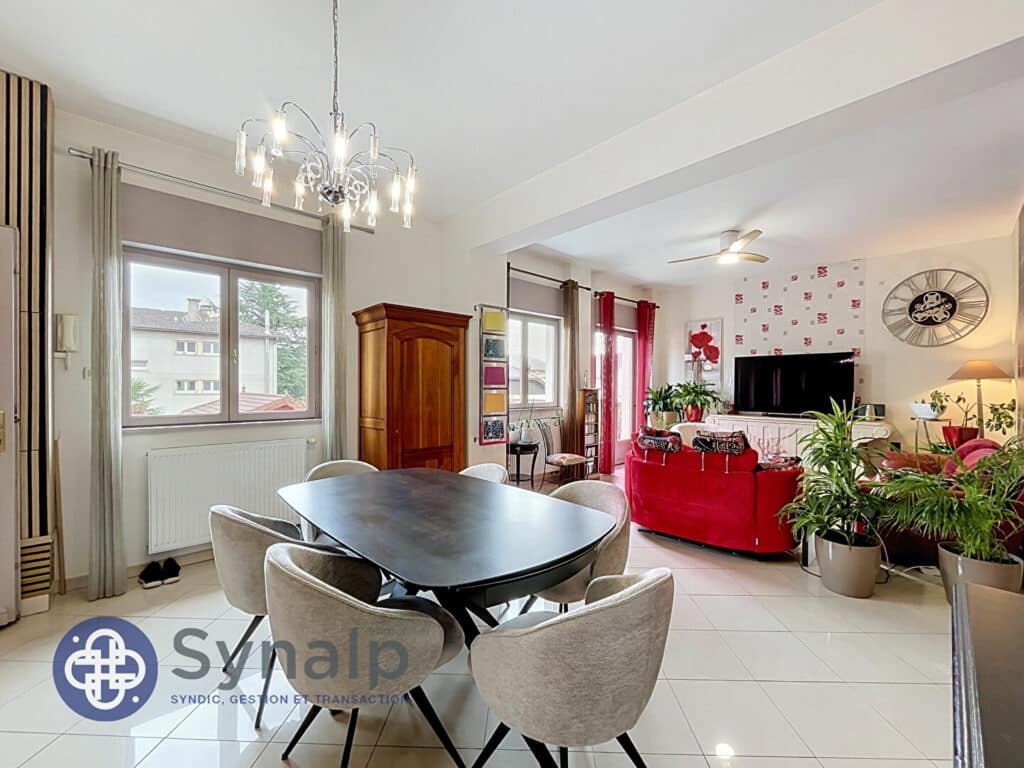 Appartement T3 de 117m² à Albens.
